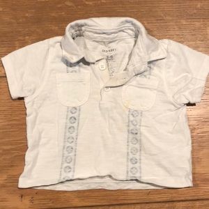 Old Navy patterned t-shirt